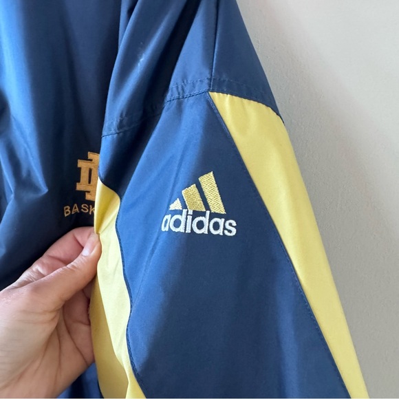 Vintage! Adidas Notre Dame University Basketball lined windbreaker set - Picture 4 of 16